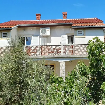 Apartmán Almira Nr. 3 *